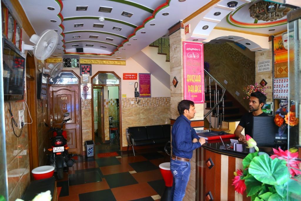 Hotel Ayesha Palace Delhi  Bagian luar foto